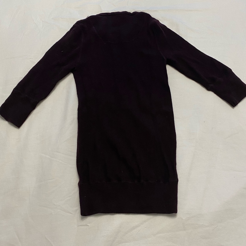 Vince | Stylish Ribbed Knit Top - Picture 6 of 6